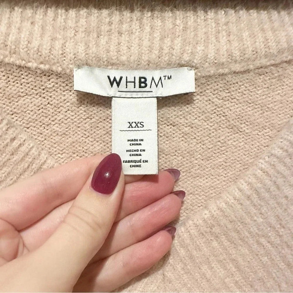 White House Black Market Feather Soft Fuzzy V-Neck Pullover Sweater Size XXS - Picture 5 of 5